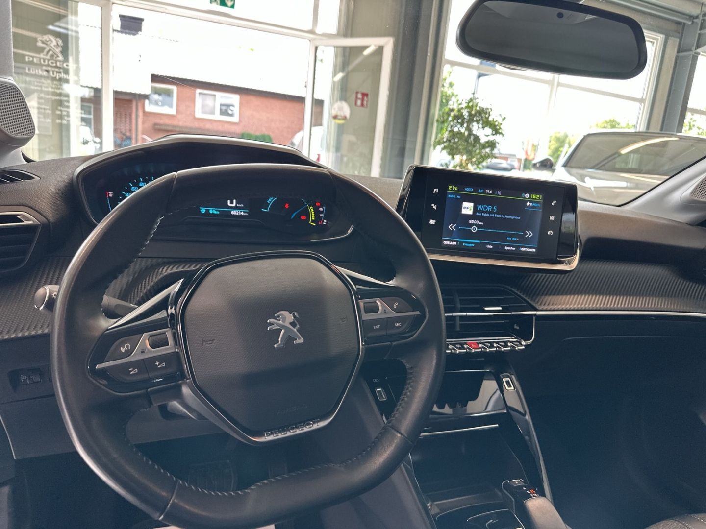 Peugeot 208 e- Allure - Samsaru's Car Outlet