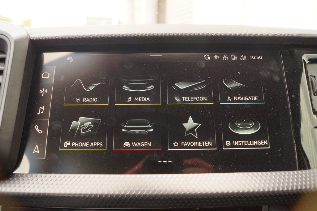 Audi A1 Sportback 25 TFSI automatik Pro Line -NAVI-EC