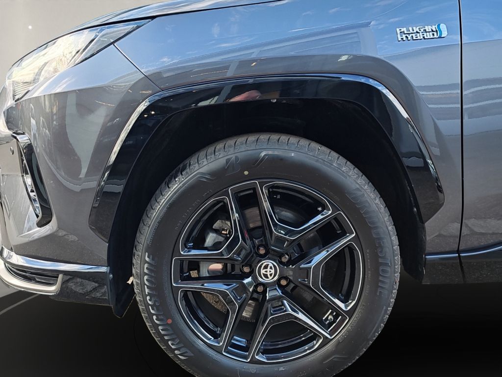 Toyota RAV 4 Plug-in-Hybrid GR SPORT 15 J. Garantie