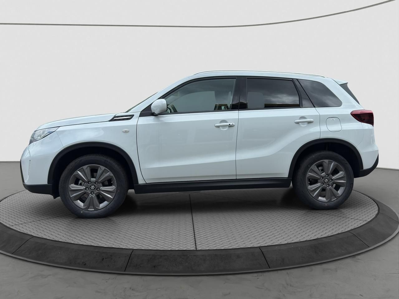 Suzuki Vitara 1.4 Mild-Hybrid GL 4x4 - Samsaru's Car Outlet
