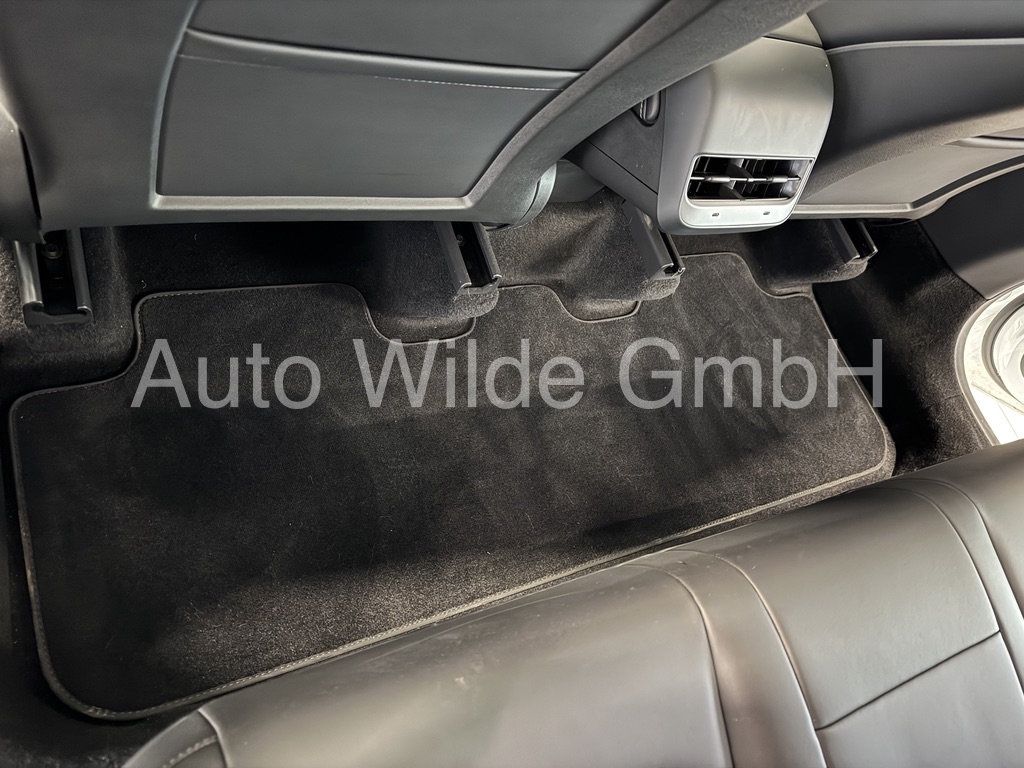 Tesla Model Y Basis RWD