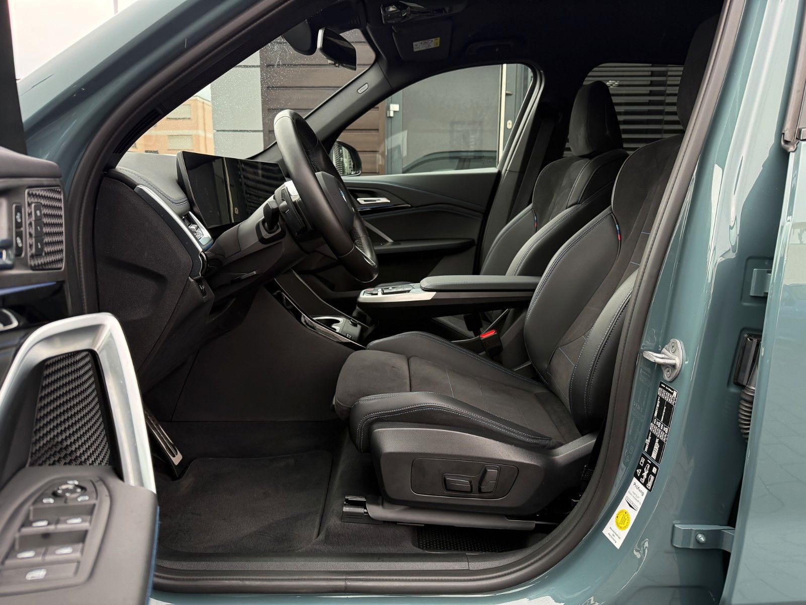 BMW X1 23 d xDrive M Sport - Samsaru's Car Outlet