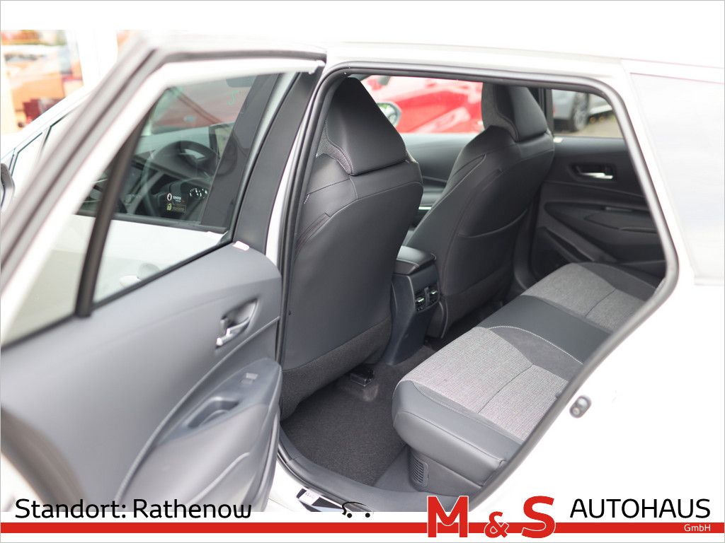 Toyota Corolla Touring Sports 1.8 Hybrid Teamplayer