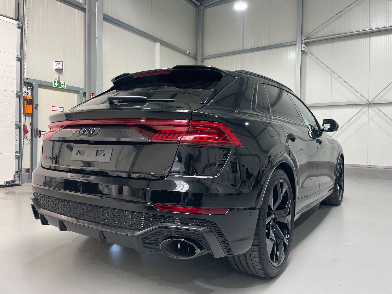 Audi RSQ8/Keramik/Carbon/Pano/RS-Dynm-Pkt/APR-720PS