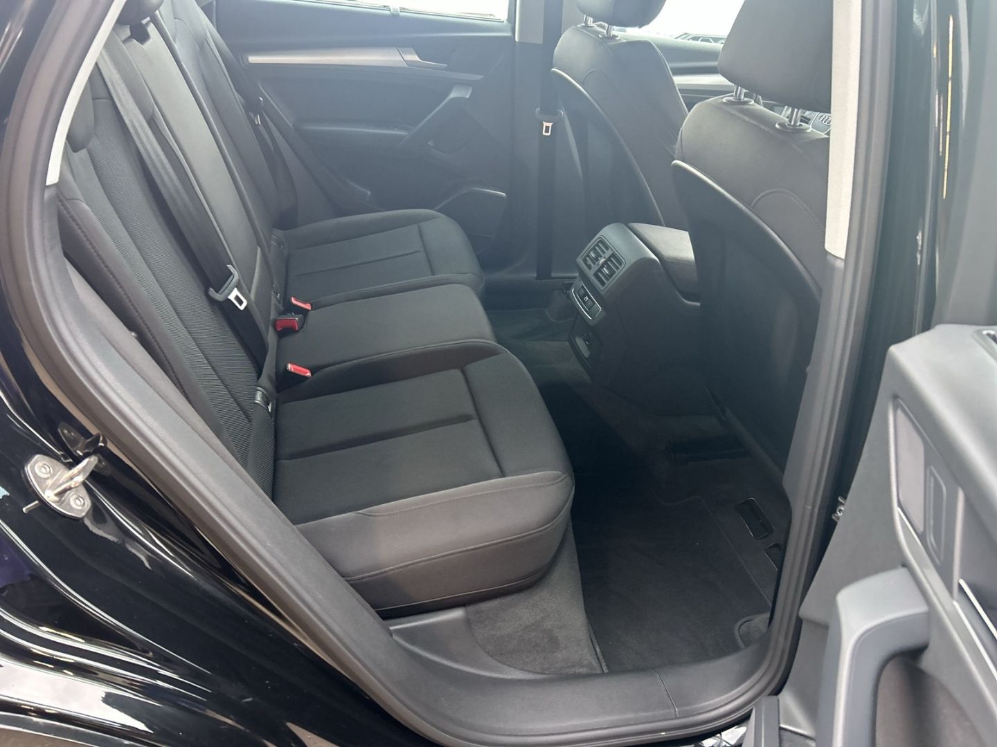 Audi Q5 40 TDI S-Line - Samsaru's Car Outlet