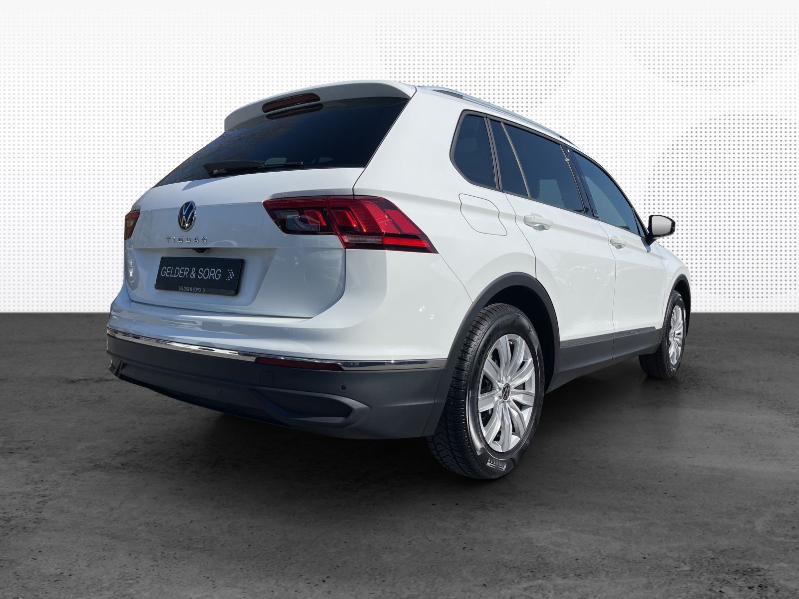 Volkswagen Tiguan Life 1.5 TSI - Samsaru's Car Outlet