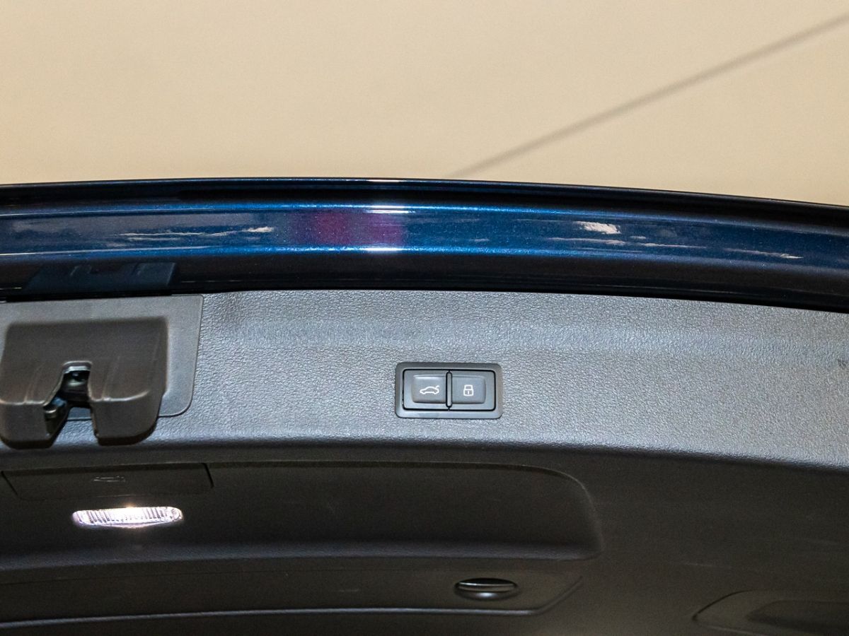 Audi A6 Avant S line 55 TFSI quattro S tronic - Samsaru's Car Outlet