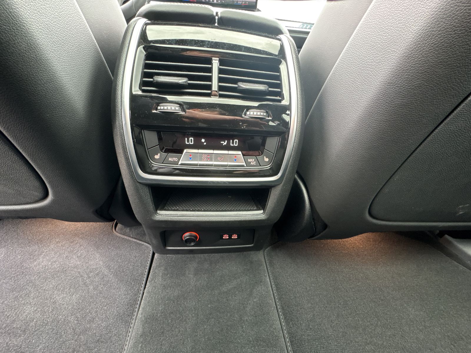 BMW X7 xDrive40d 22 Zoll*M Sport Pro*AHK*Iconic*Stan
