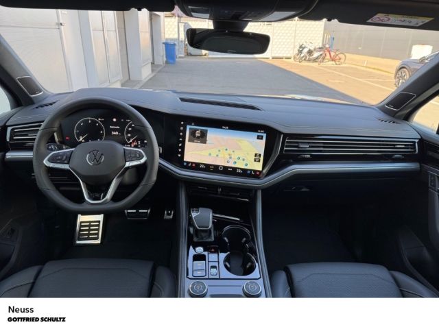 Volkswagen Touareg R-LINE 3.0 TDI DSG NAVI PANO AHK KOMFORT