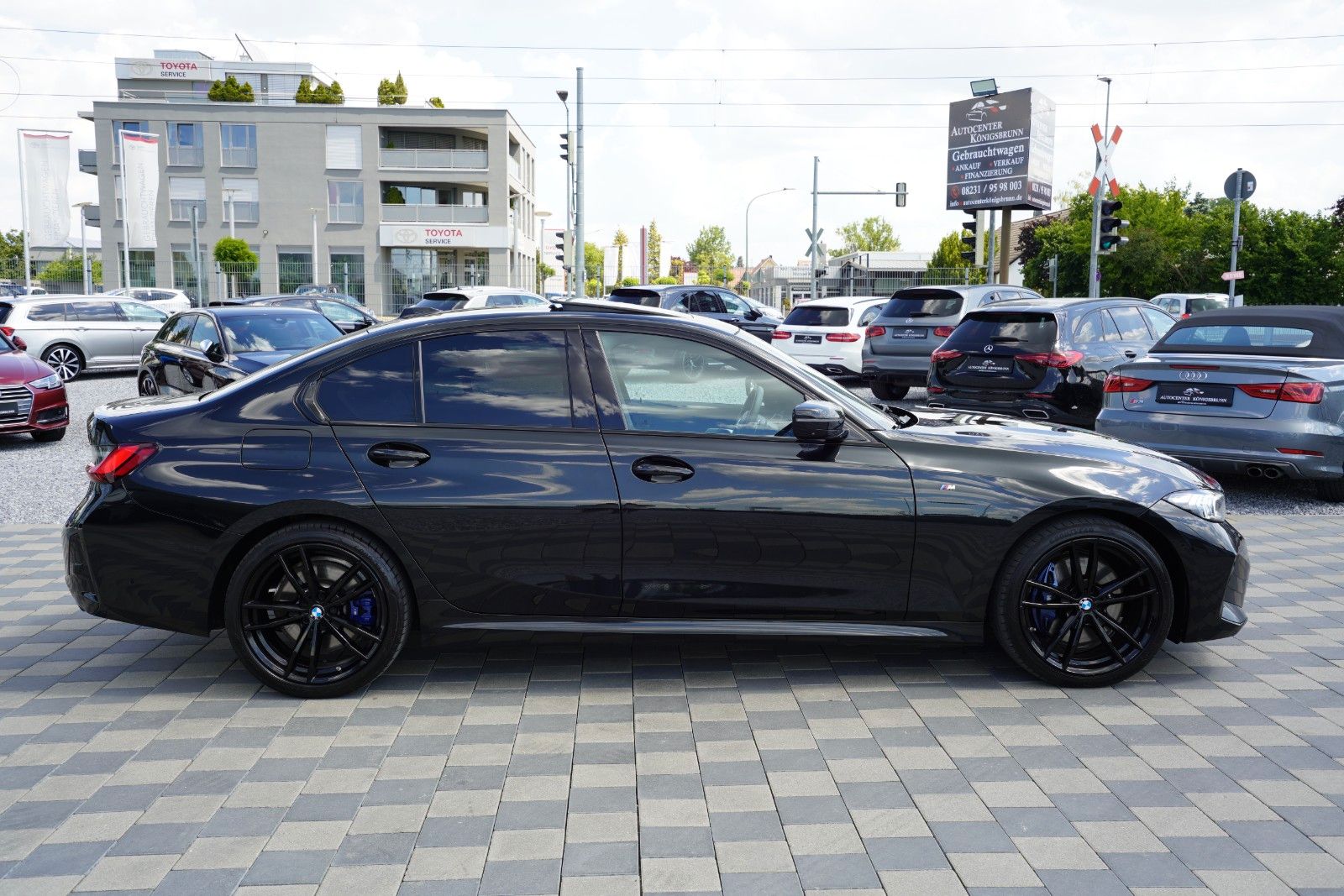 BMW 320d*xDrive*M Sport*H&K*Schiebedach*STHZ*360°*