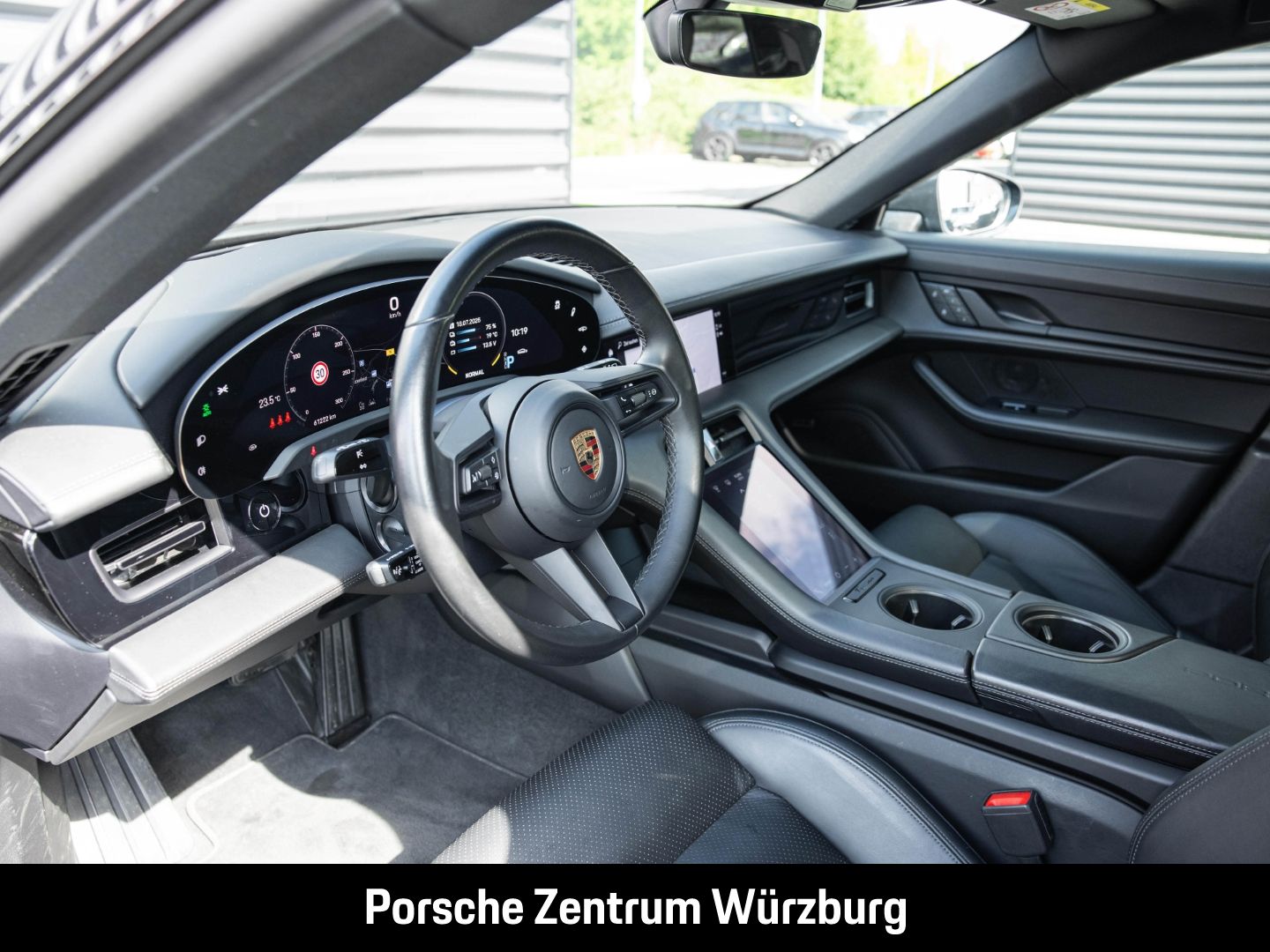 Porsche Taycan 4S Cross Turismo BOSE Surround View