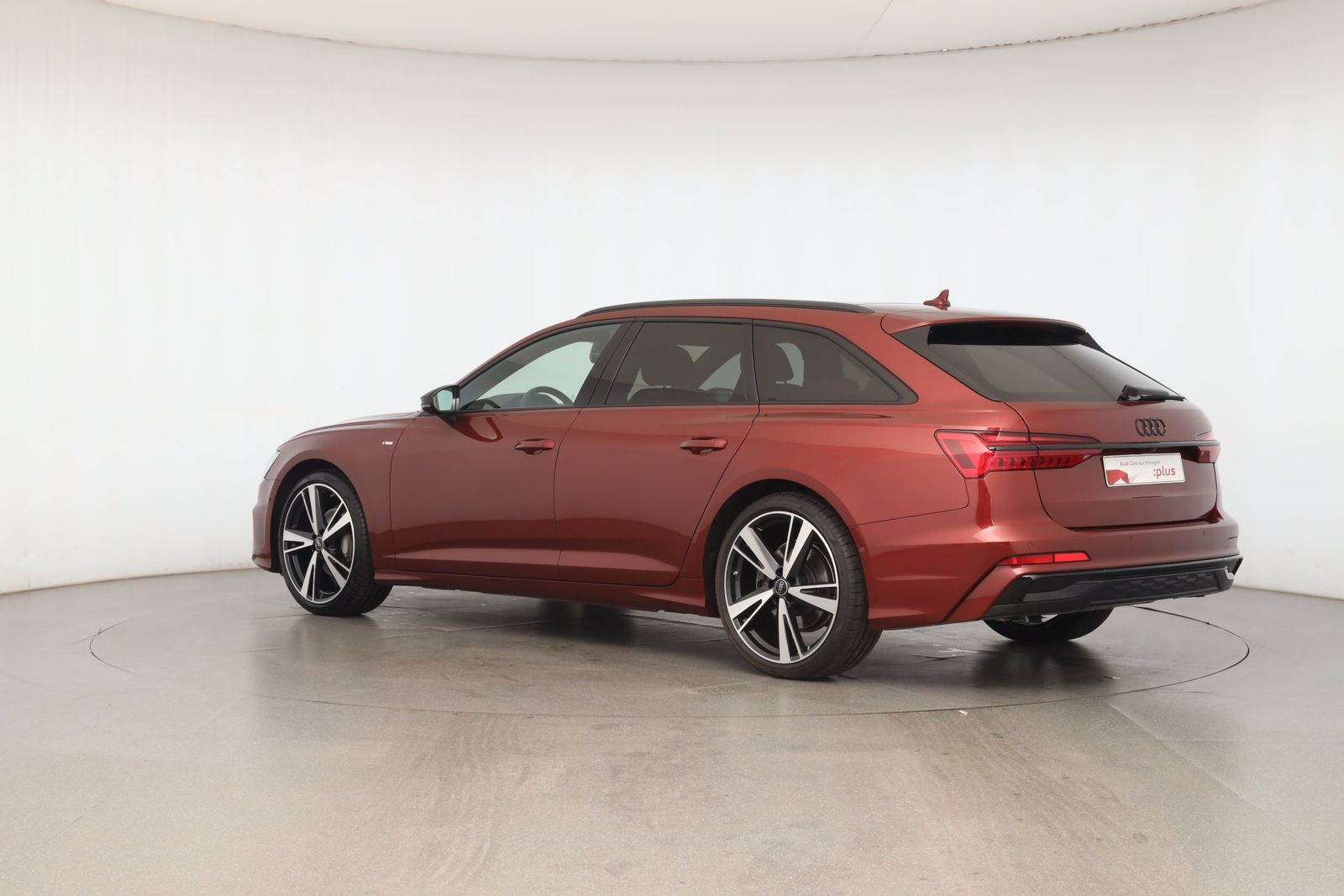 Audi A6 Avant 45 TFSI S tronic S line | PANO | AHK |