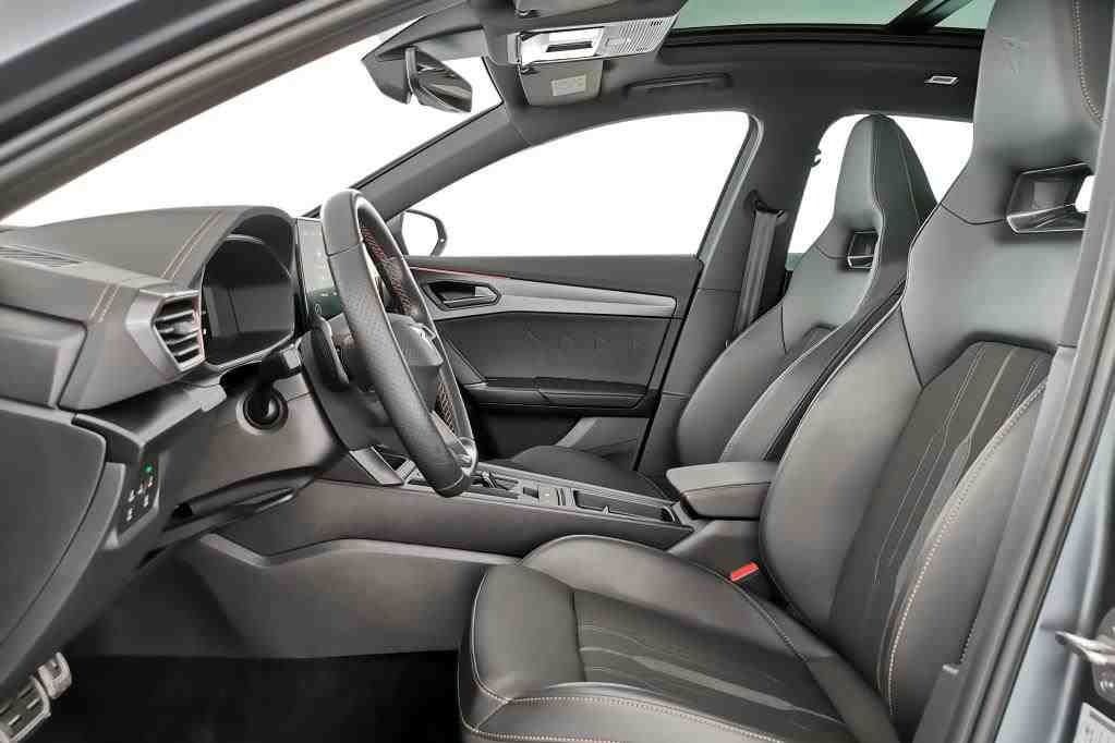 Cupra Formentor VZ 4DRIVE DSG NP:62tEUR! MATT+PANO+AHK