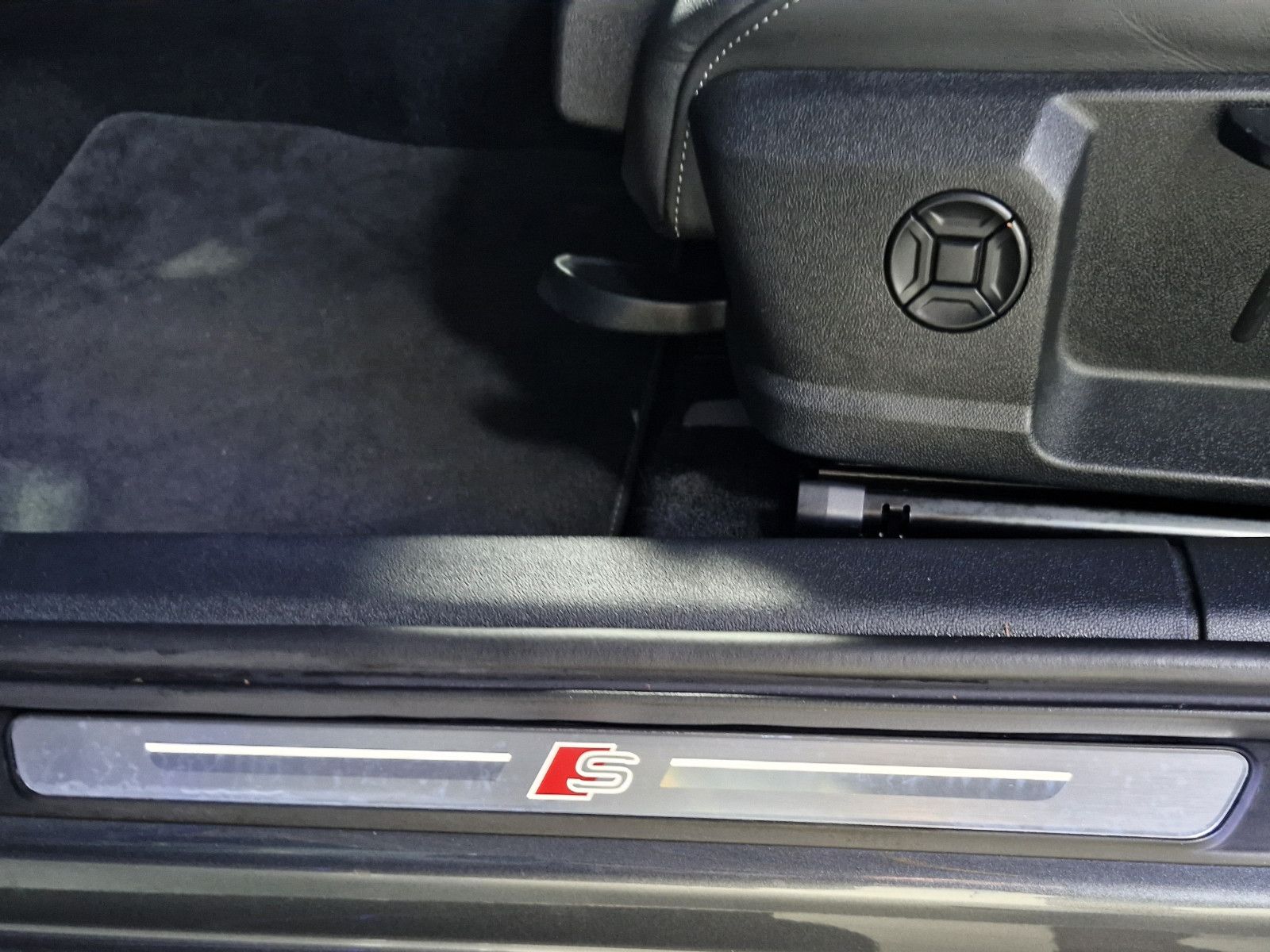 Audi A3 Sportback 35 TFSI 2xS Line - Samsaru's Car Outlet