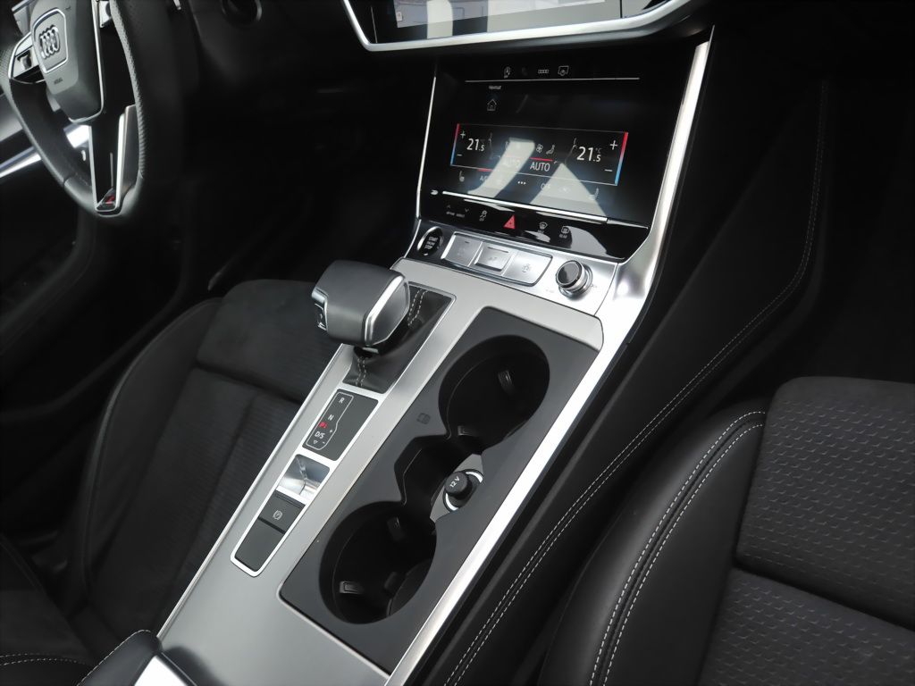 Audi A6 Avant 40 TDI quattro S-line Navi Matrix Pano.