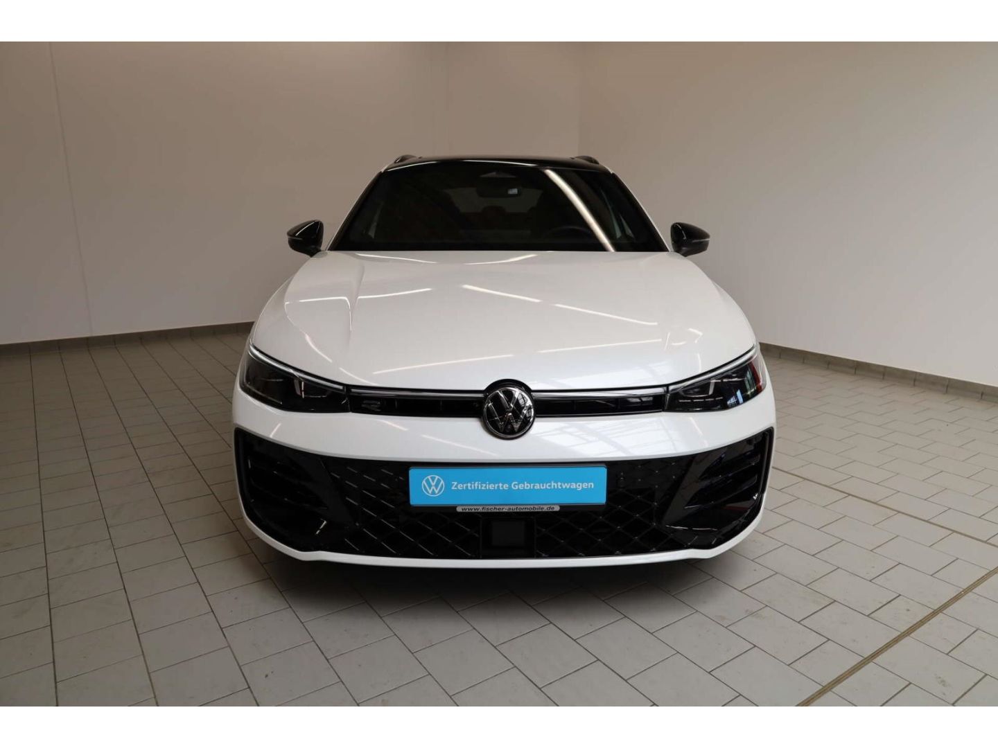 Volkswagen Passat 2.0 TDI 4Mot. R-Line Signature DSG P-Dach