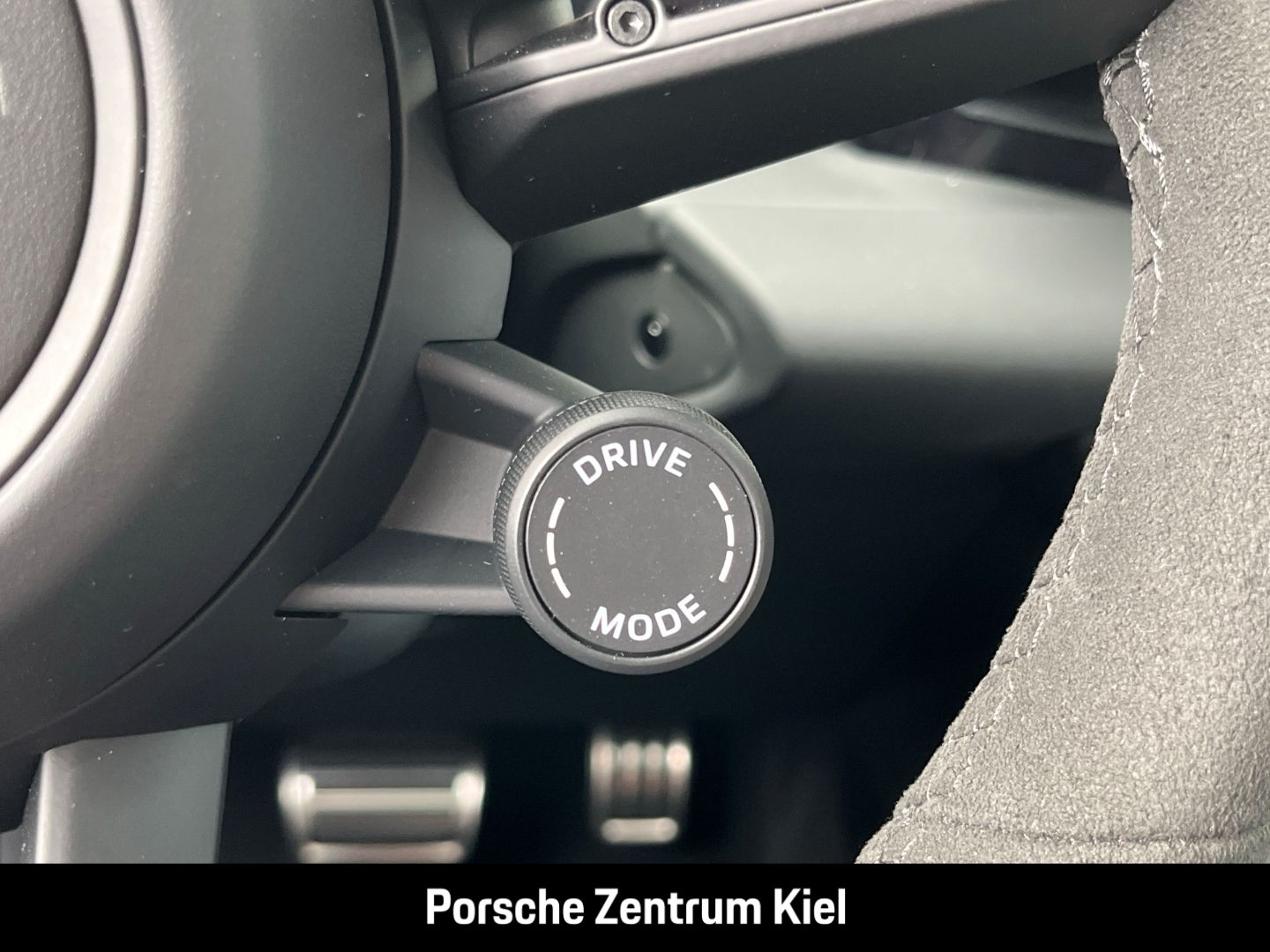 Porsche Macan 4S HA-Lenkung InnoDrive HUD Sitzbelüftung