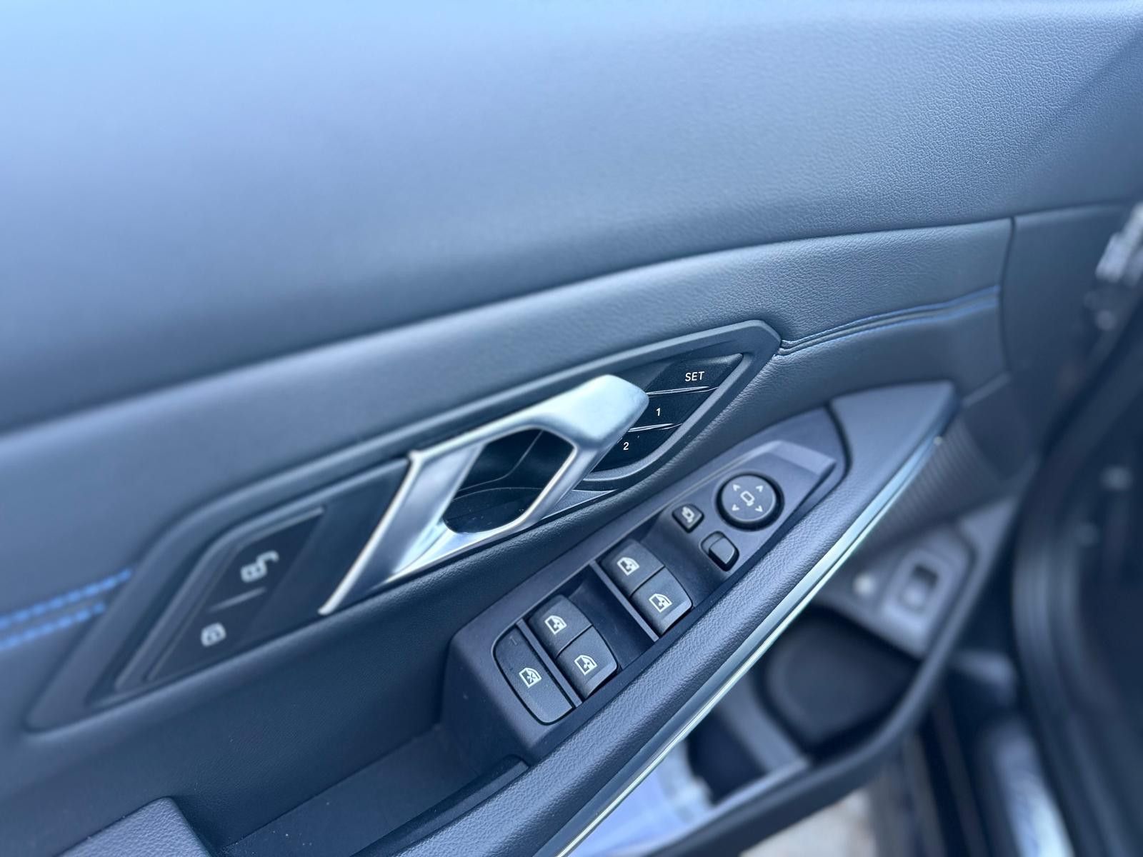 BMW 330 e Touring M-Sport - Samsaru's Car Outlet