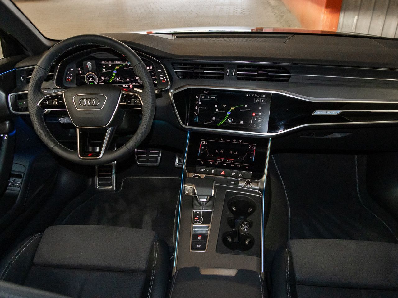 Audi A6 Avant 55 TFSI e quattro S line - Samsaru's Car Outlet
