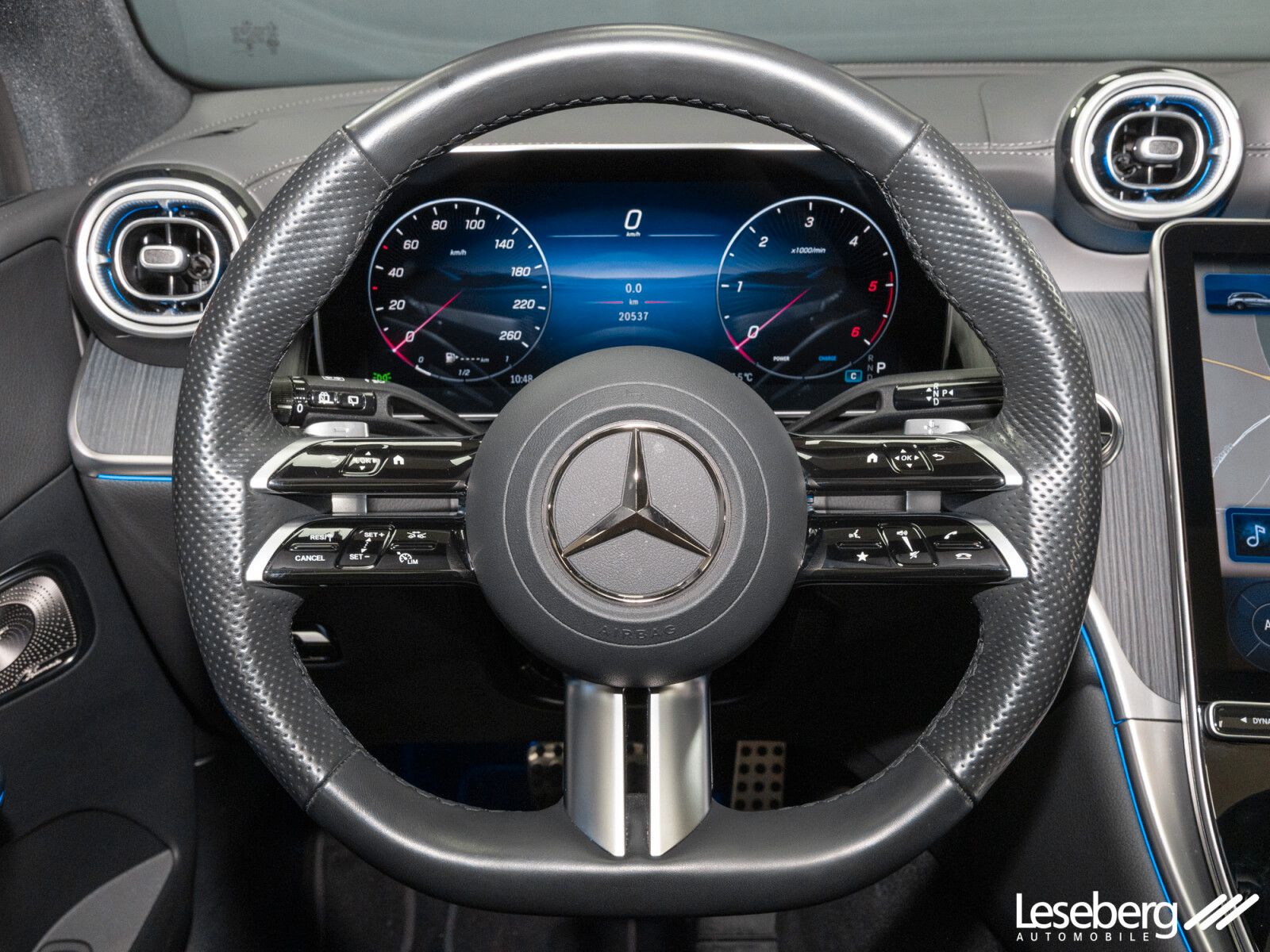 Mercedes-Benz GLC 300 d 4M AMG LED//Pano/AHK/Distro/Kamera/DAB