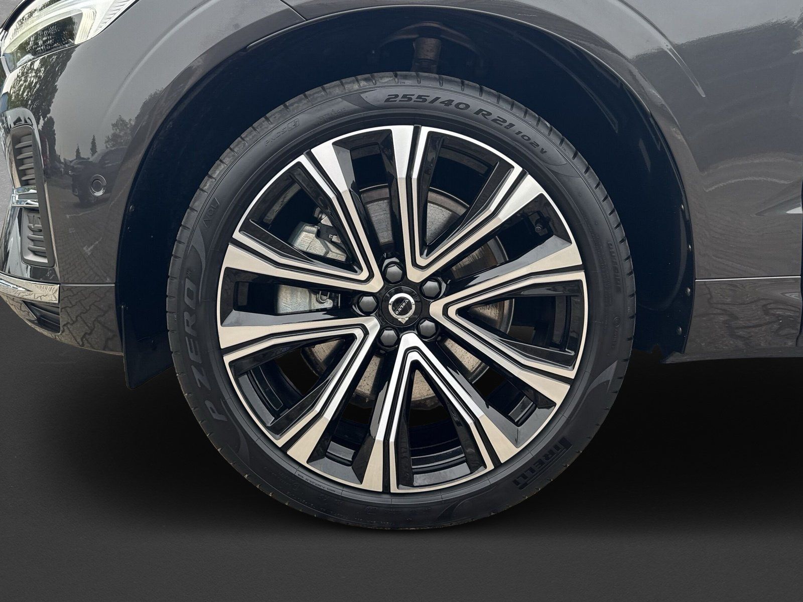 Volvo XC60 T8 Plug In AWD+360°Kamera+AHK+21 Zoll