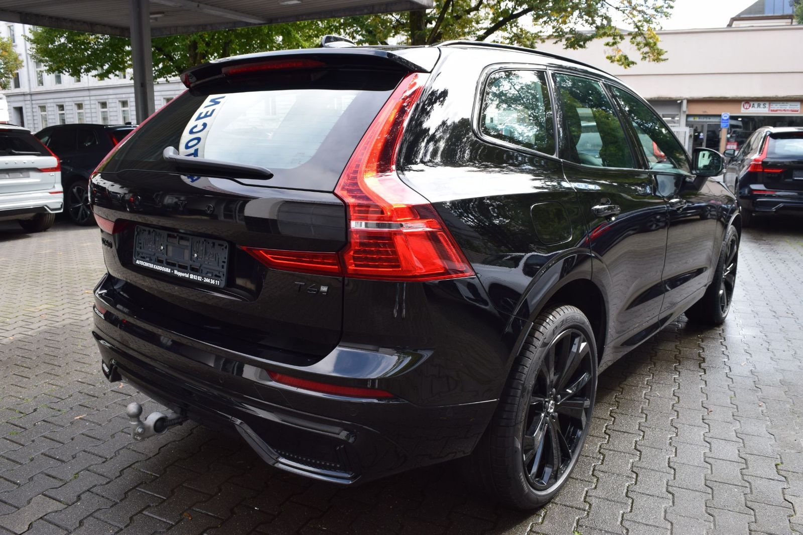 Volvo XC60 T6 Plus Black Edition AHK 360 PANO H&K STH