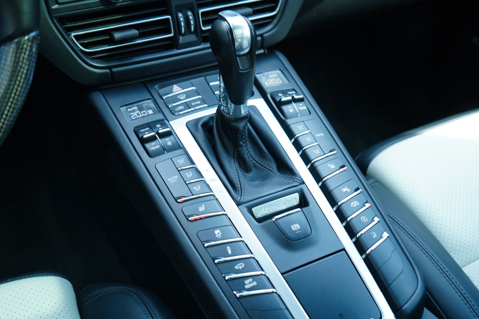 Porsche Macan S - Samsaru's Car Outlet