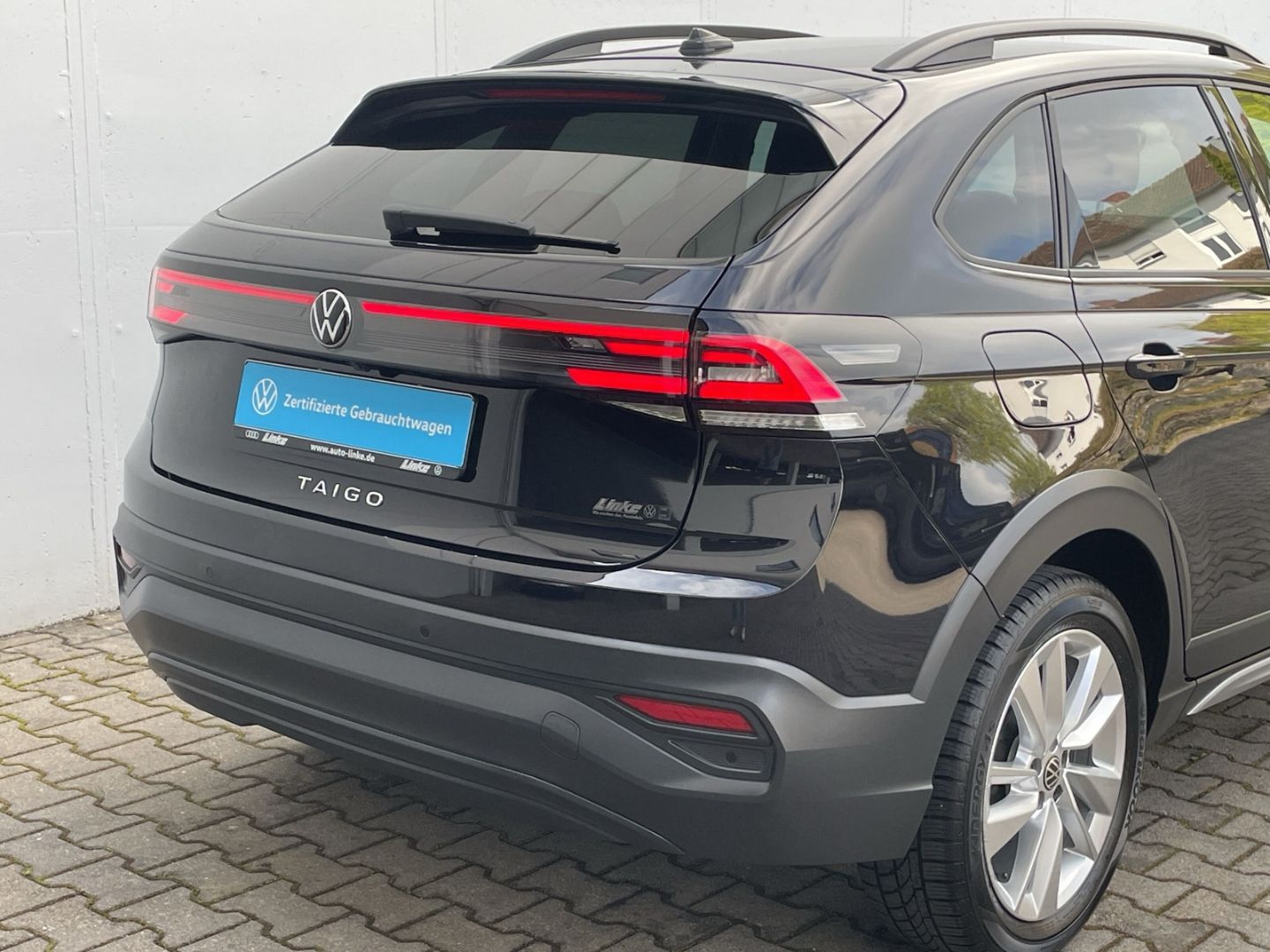 Volkswagen Taigo 1.0 TSI Life - Samsaru's Car Outlet