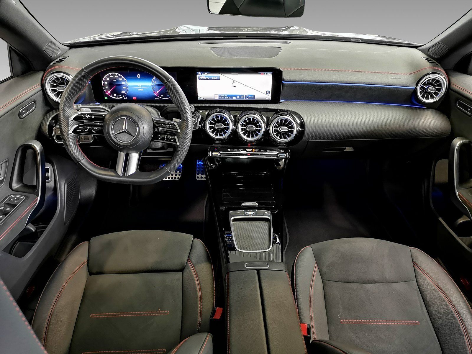 Mercedes-Benz CLA 200 Coupé AMG ADVANCED PLUS - Samsaru's Car Outlet