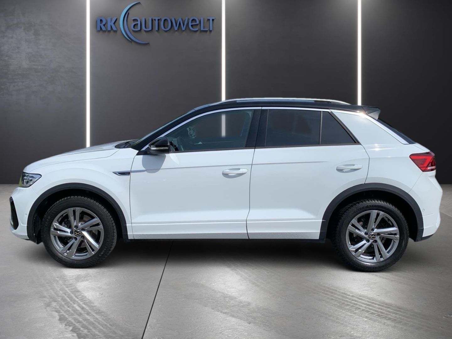 Volkswagen T-Roc 2.0 TDI R-Line - Samsaru's Car Outlet