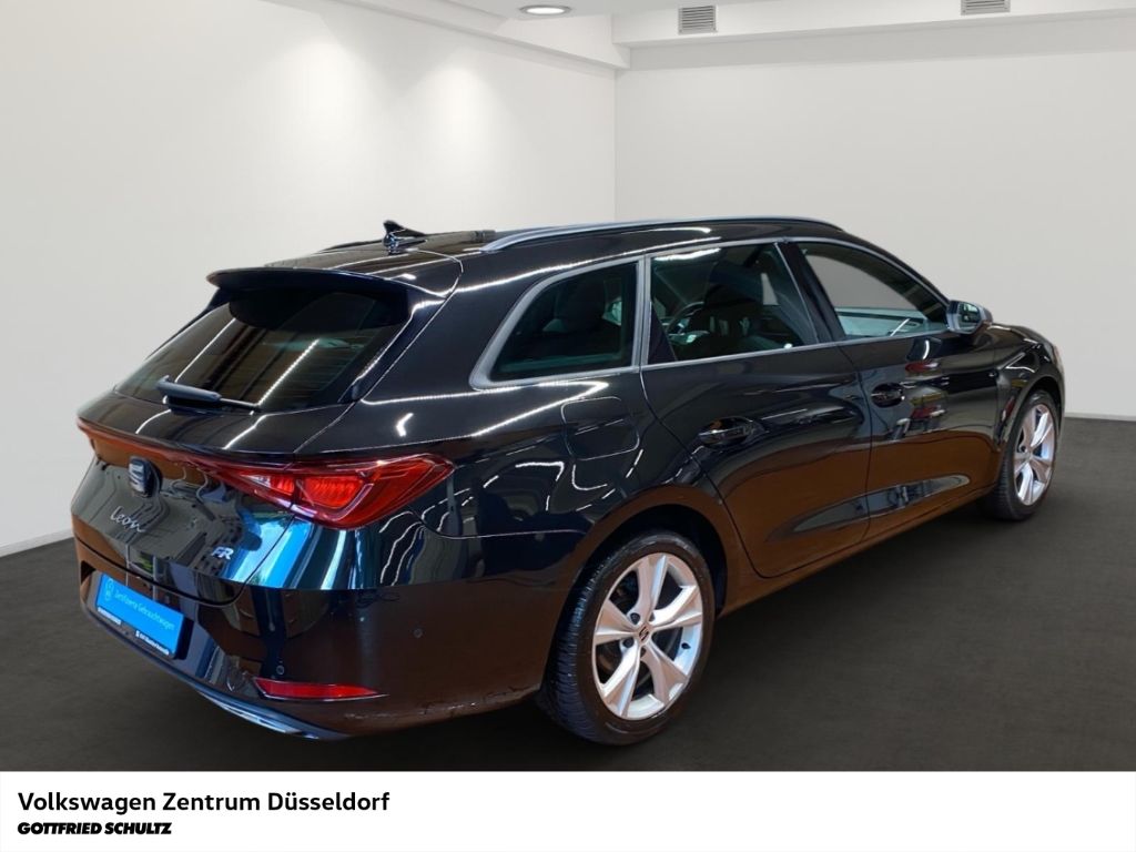 Seat Leon ST 2.0 TDI DSG AHK Navi Kamera Sitzheiz