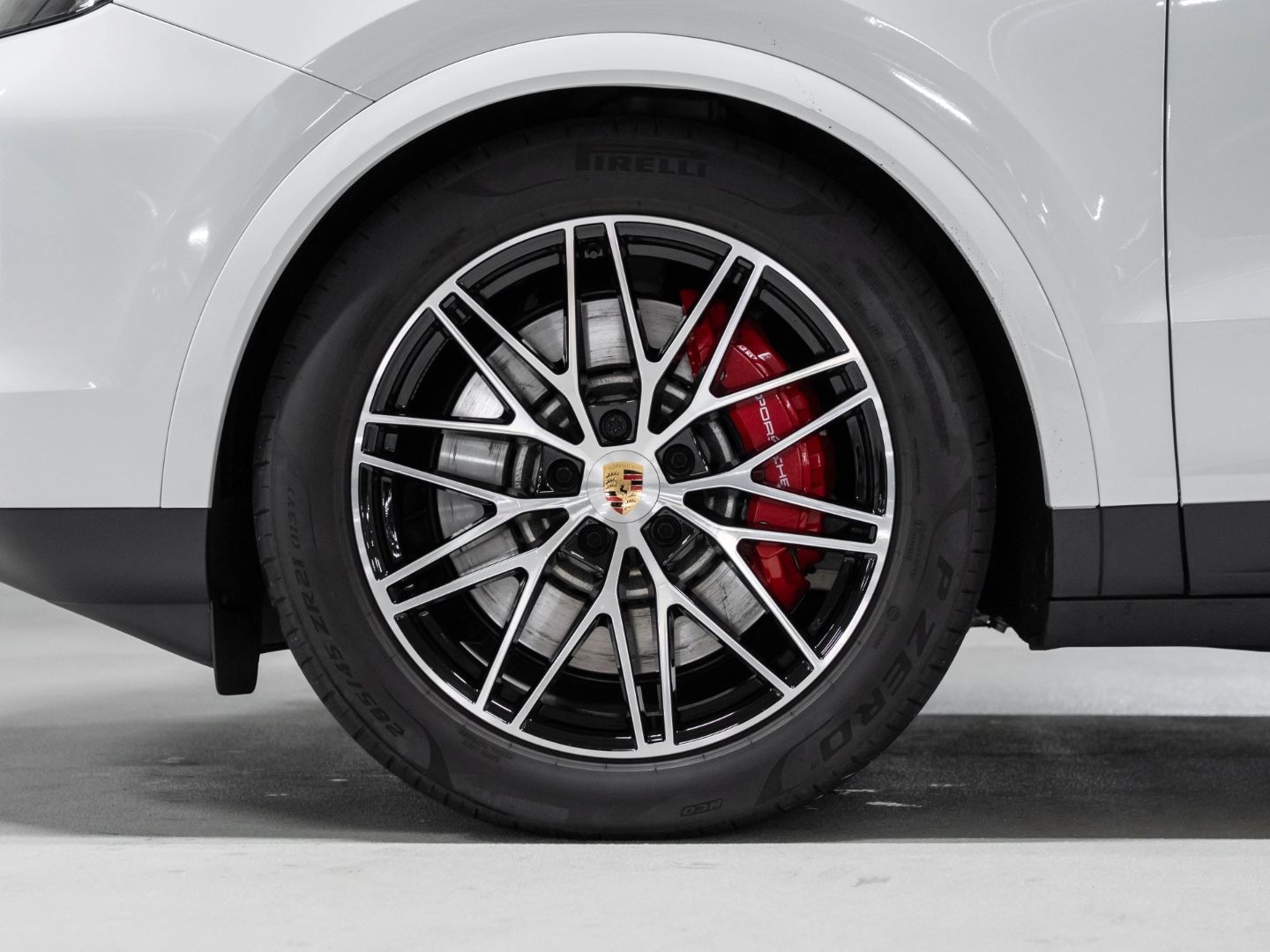Porsche Cayenne S BOSE Standheizung Surround View PASM