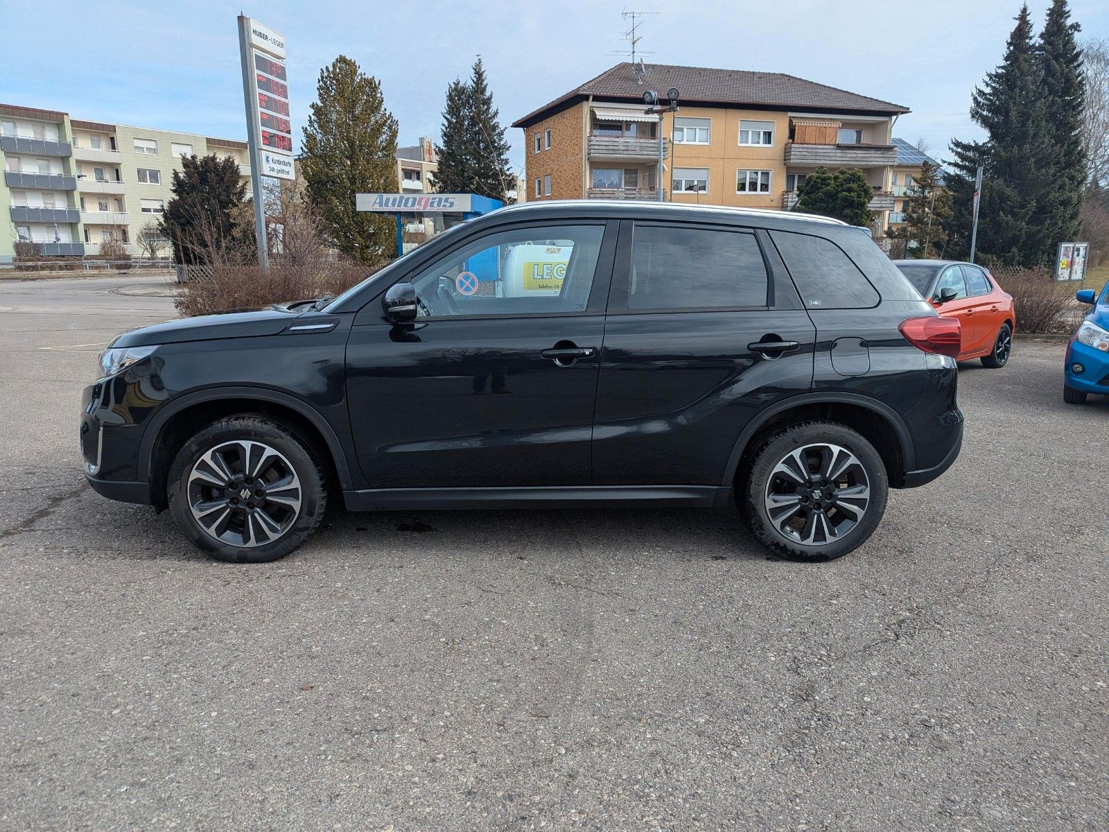 Suzuki Vitara 1.4 Hybrid Comfort+ Allgrip - Samsaru's Car Outlet