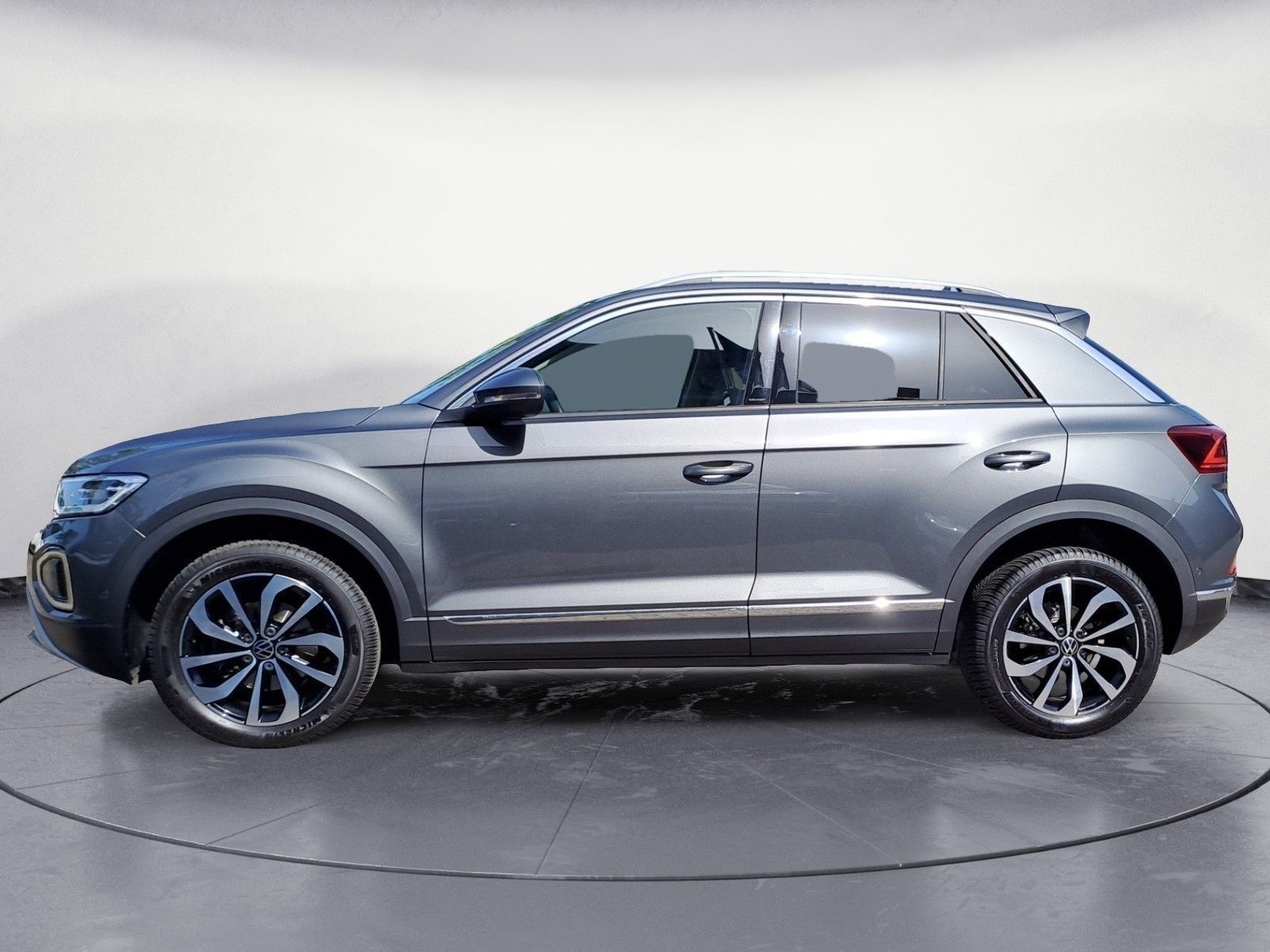 Volkswagen T-Roc 1.5 TSI *STYLE* - Samsaru's Car Outlet