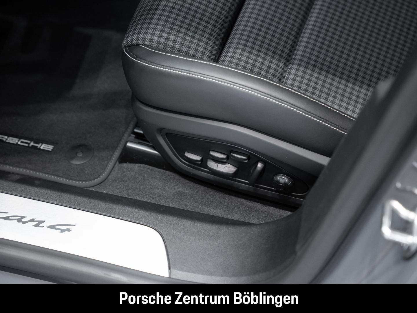 Porsche Taycan 4 Cross Turismo BOSE Panorama LED-Matrix