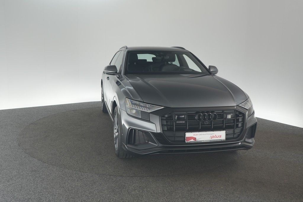 Audi Q8 50 TDI quattro S line - Samsaru's Car Outlet