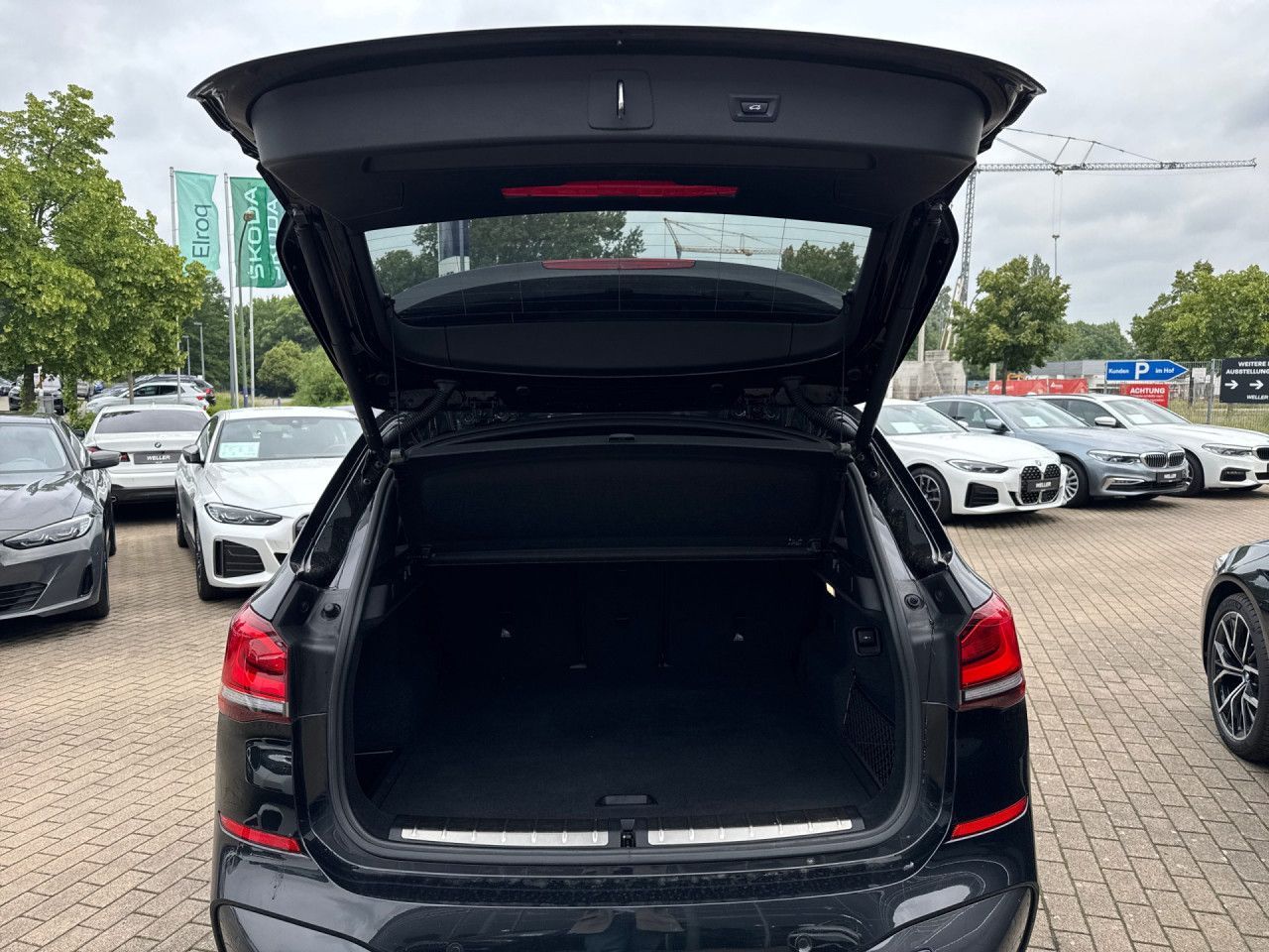 BMW X1 xDr25e M SPORT - Samsaru's Car Outlet