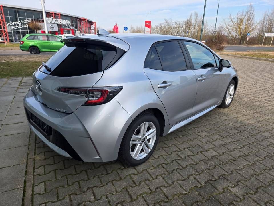 Toyota Corolla HSD 1.8 l Active - Samsaru's Car Outlet