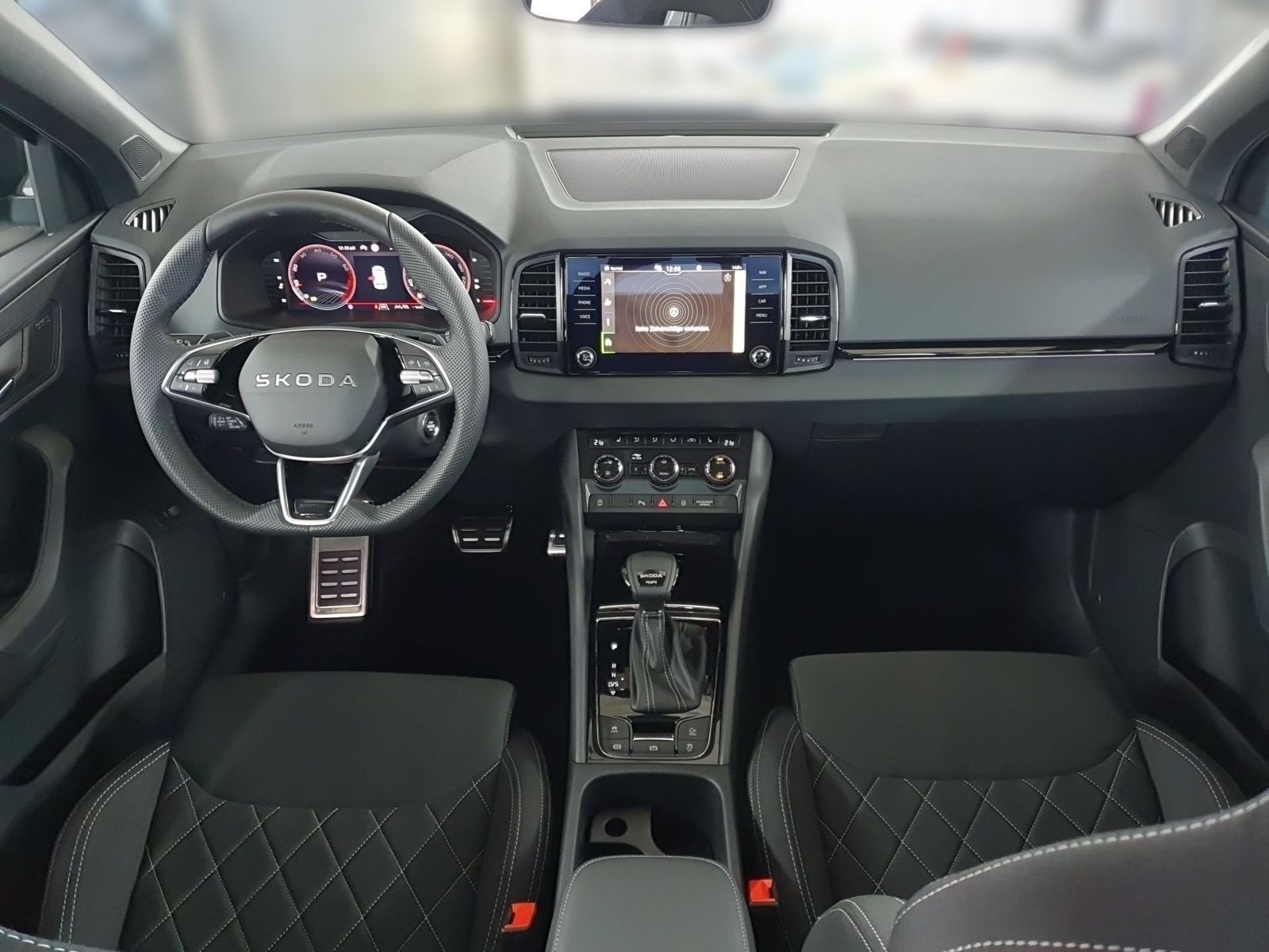 Skoda KAROQ 2.0 TSI 4x4 DSG Sportline Panodach AHK