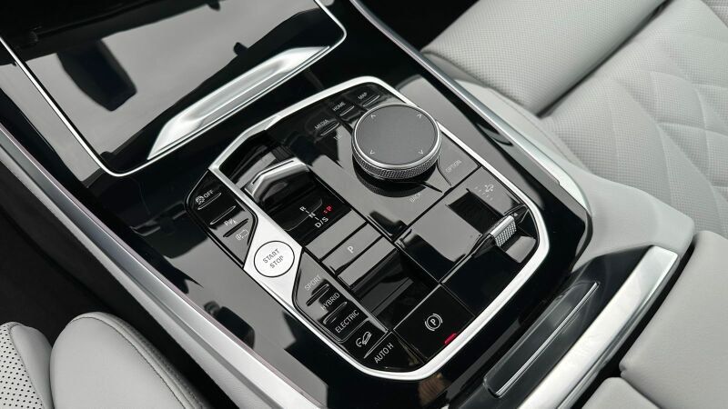 BMW X5 xDrive50e M Sport Pro AHK LUFT INTEG ACC AUTO