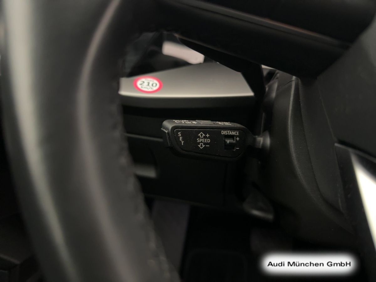 Audi A3 Sportback 35 TFSI S-tronic S line AHK ACC Vir