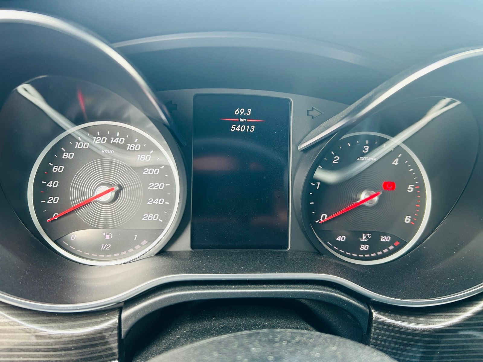 Mercedes-Benz V250 - Samsaru's Car Outlet