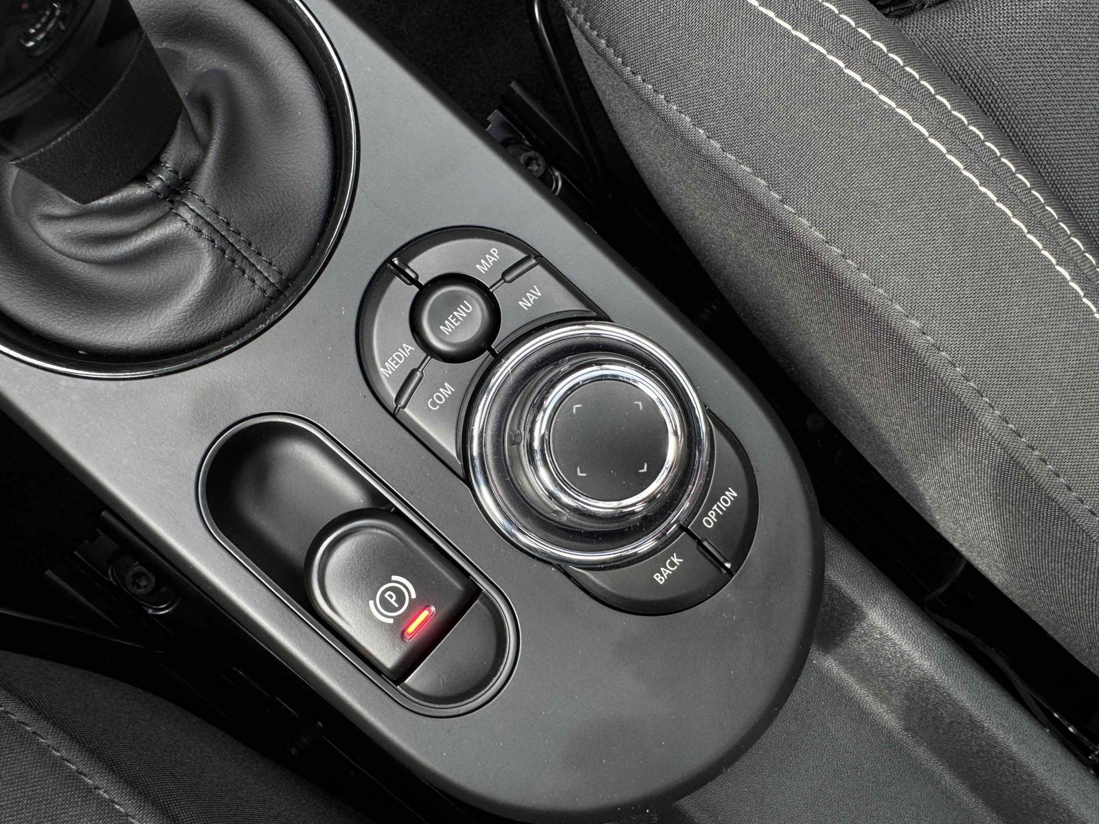 MINI Cooper SE - Samsaru's Car Outlet