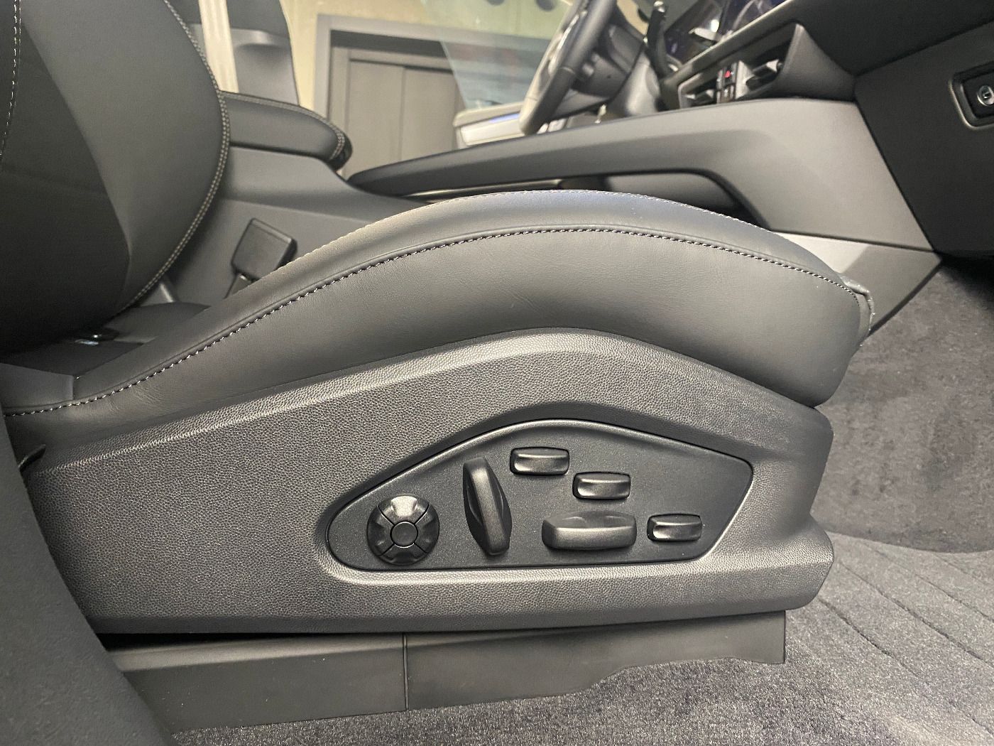 Porsche Macan Turbo | Panorama | AHK | Hinterachslenkung