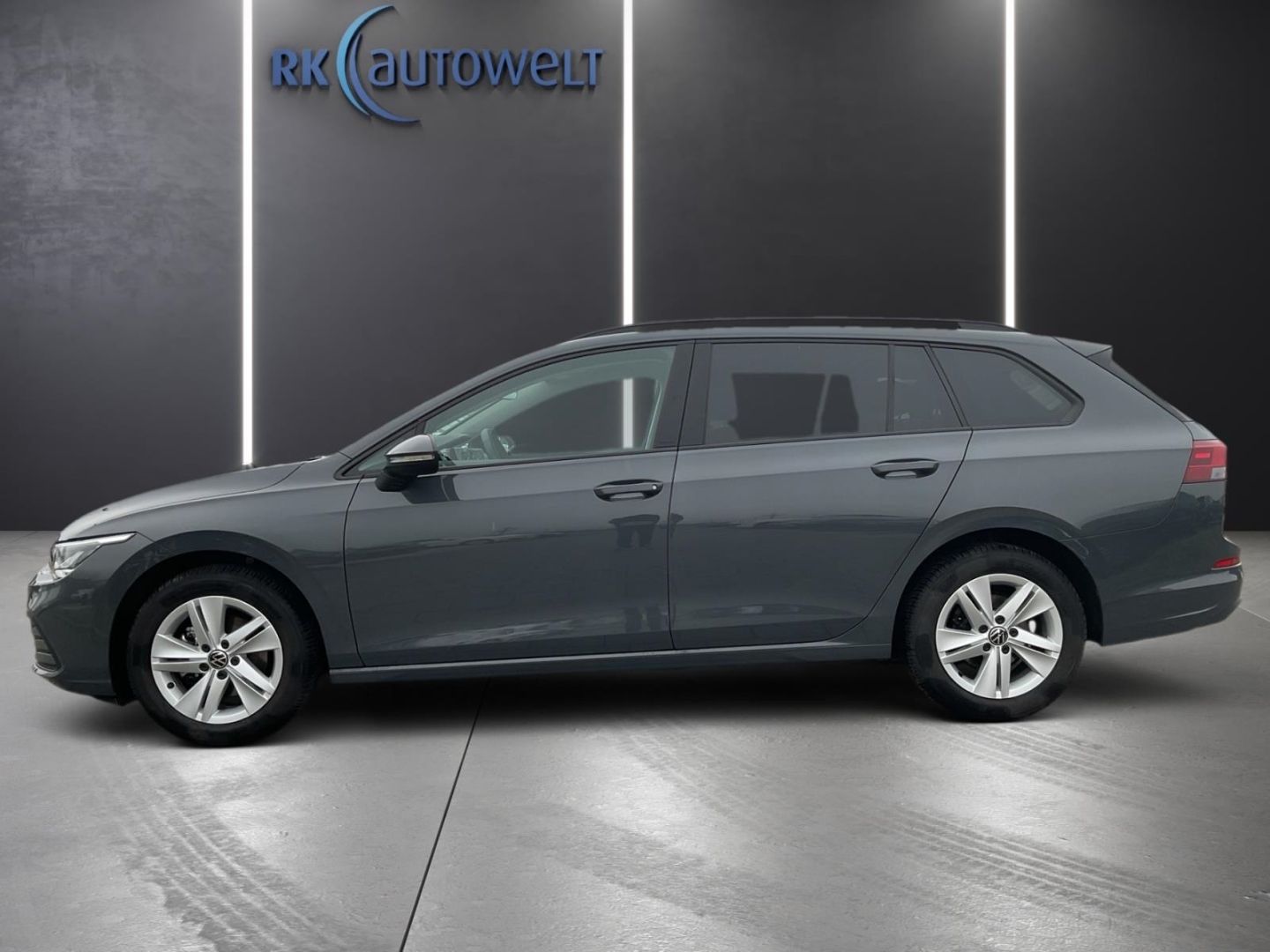 Volkswagen Golf Variant 8 VIII Life 1.0 TSI - Samsaru's Car Outlet
