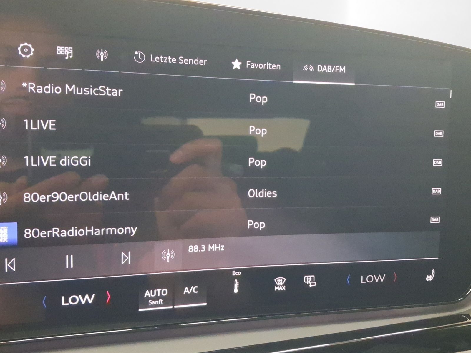 Audi A6 Avant eHybrid Q S LINE UPE93 AHK BF-DISPLAY M