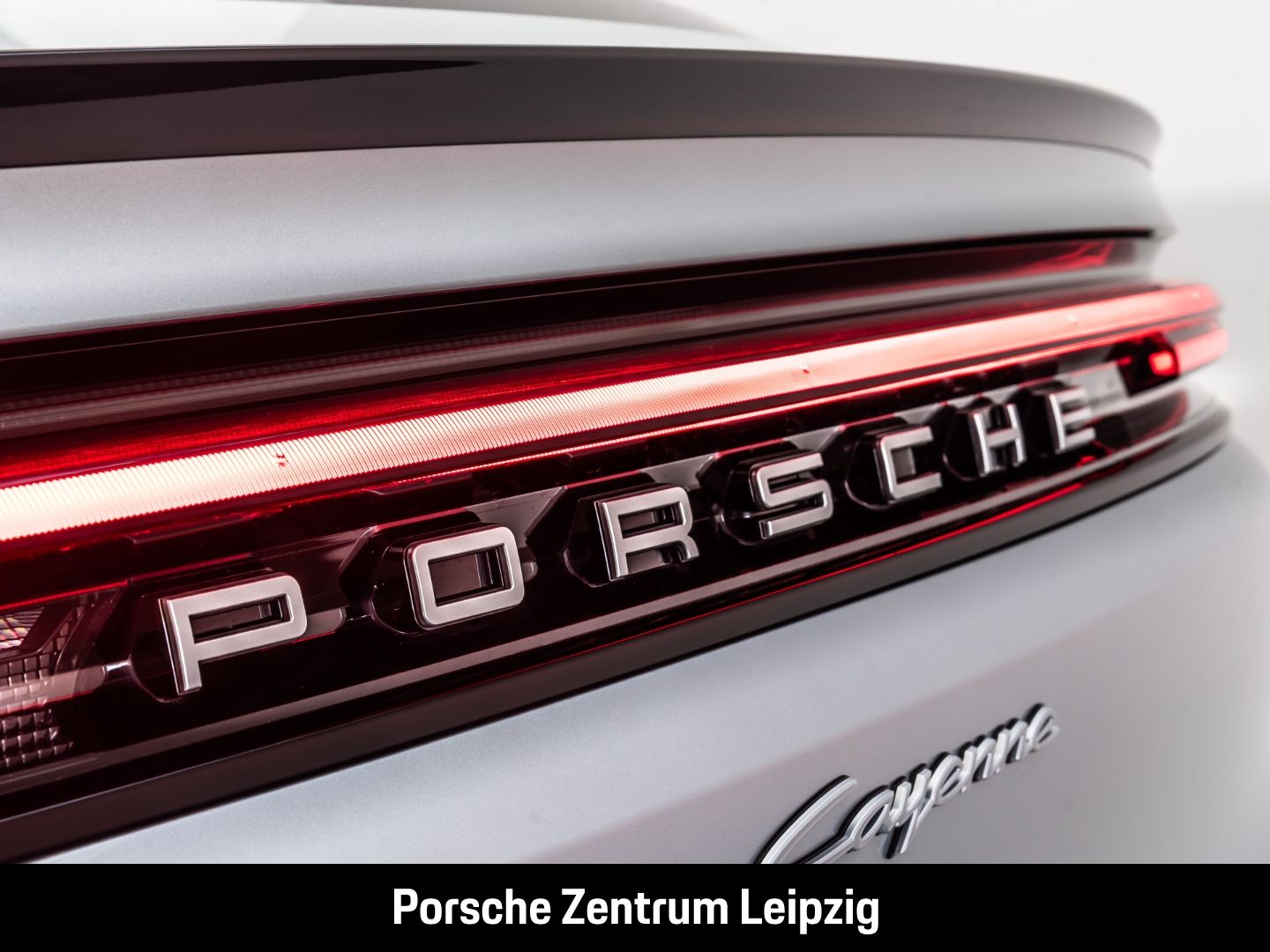 Porsche Cayenne E-Hybrid Coupe Massage el.AHK InnoDrive