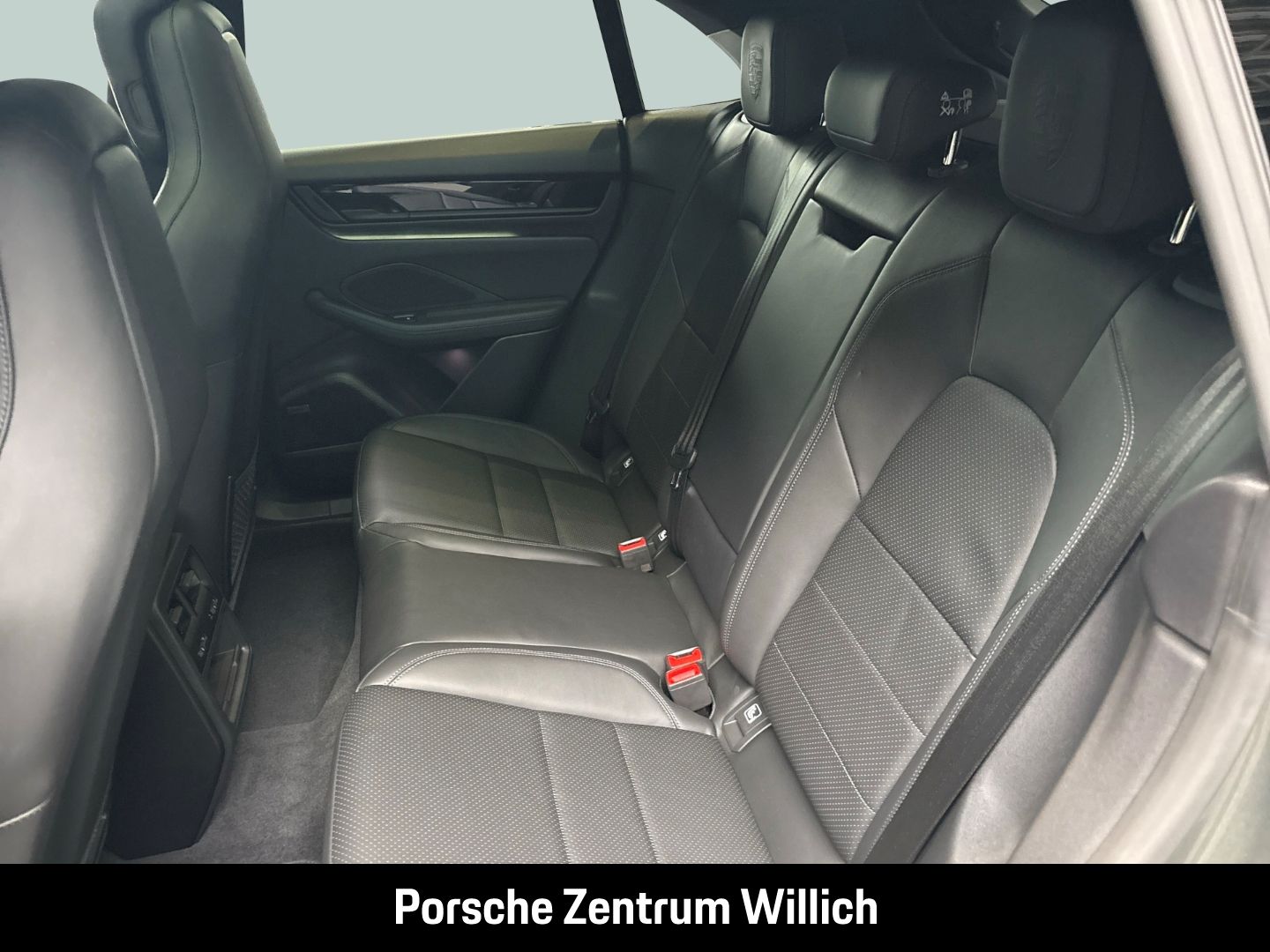 Porsche Macan 4 Surround-View InnoDrive LED-Matrix BOSE