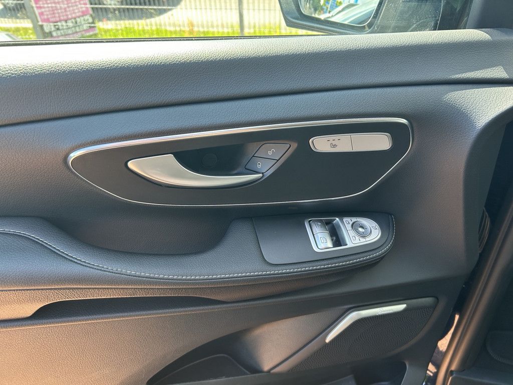 Mercedes-Benz V 250d AVANTGARDE EDITION - Samsaru's Car Outlet