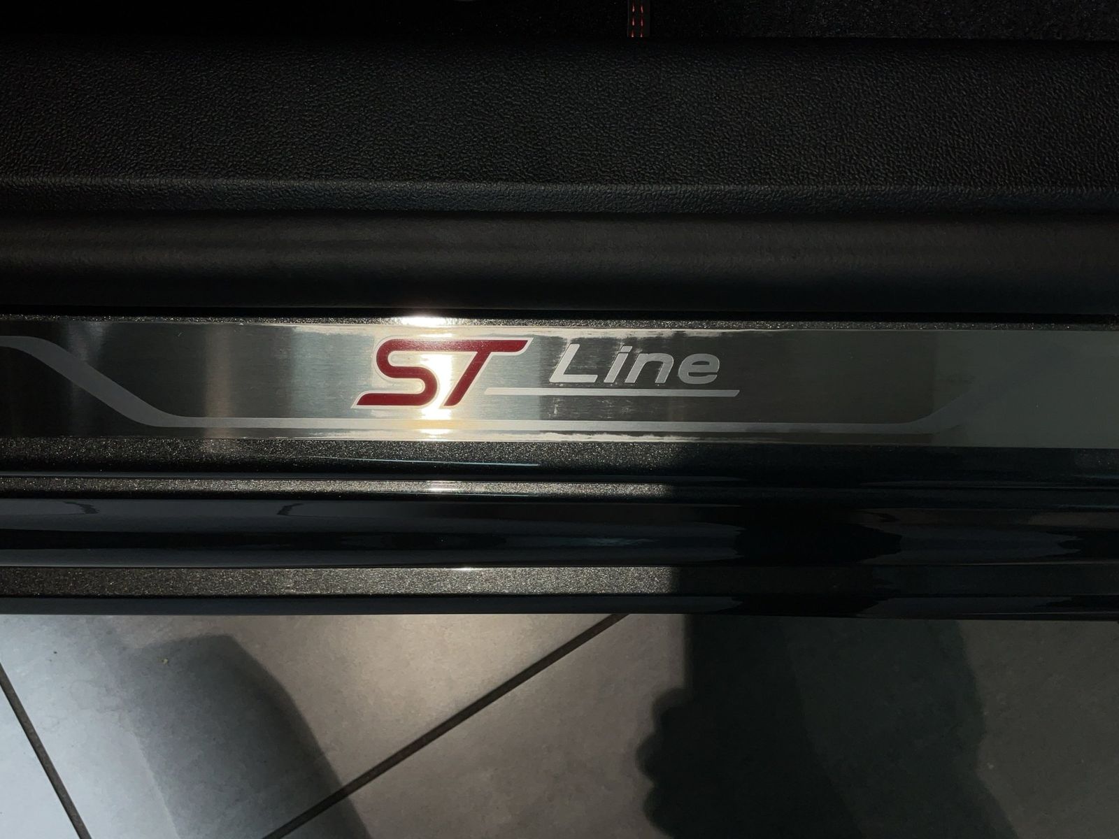 Ford Focus ST-Line X Turnier Automatik *Jubiläumsange